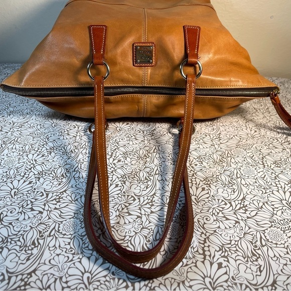 Dooney & Bourke  Lambskin Tobi Tote Zipper Closure - Picture 7 of 16